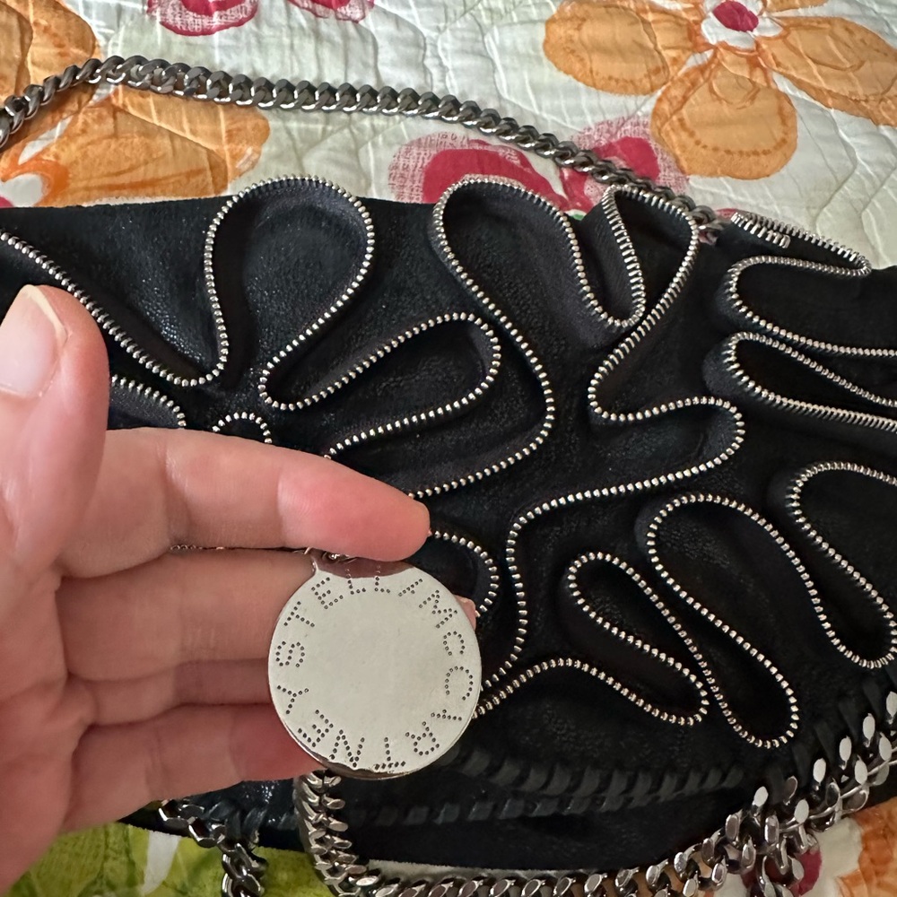 Black bag - Picture 3 of 4
